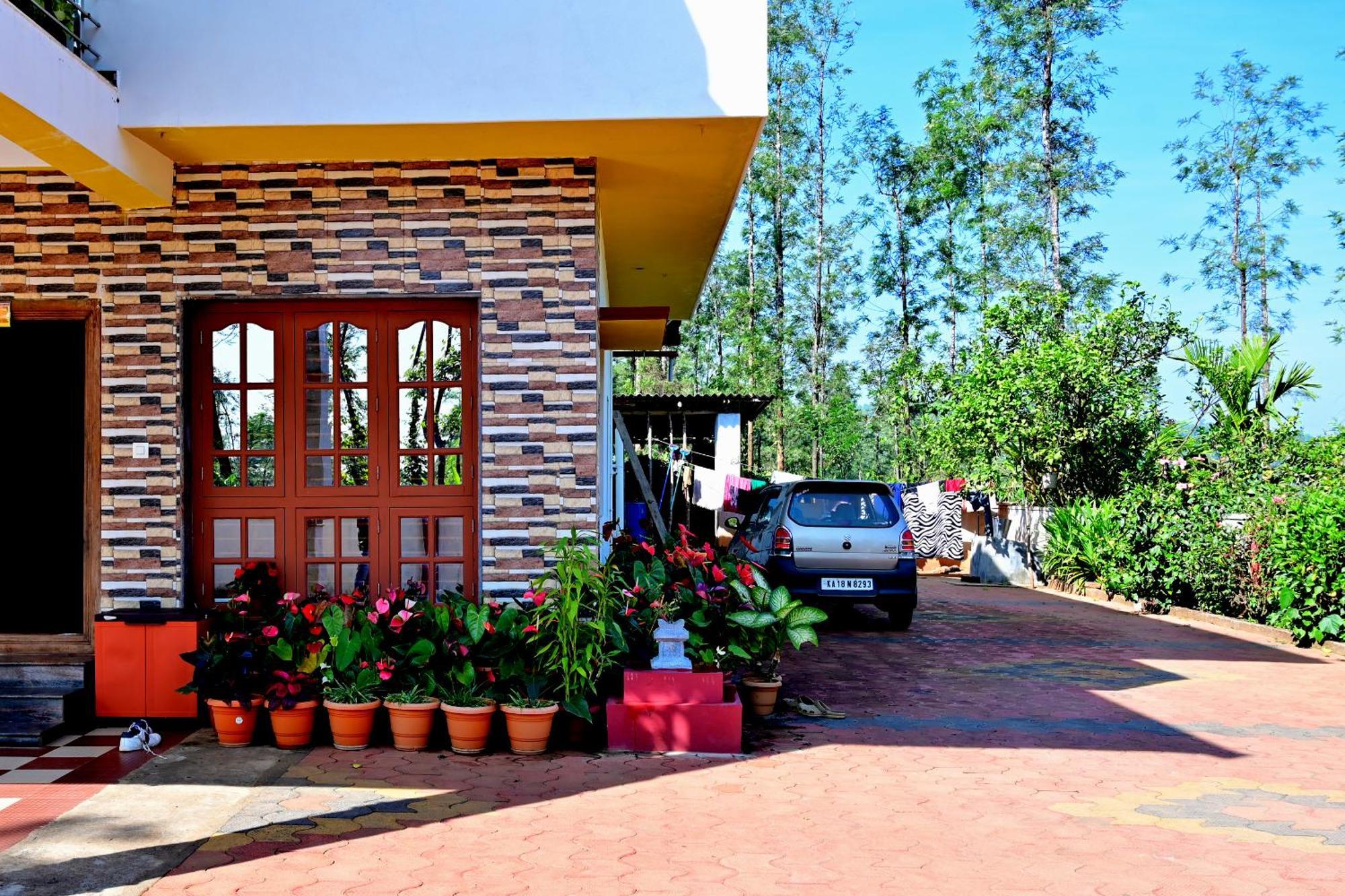סאקלשפור Hulihara Homestay - Full Villa, Coffee Estate & Balcony View מראה חיצוני תמונה